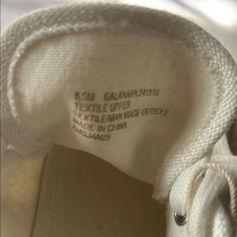 Tommy Bahama White Canvas Espadrilles - Picture 4 of 7